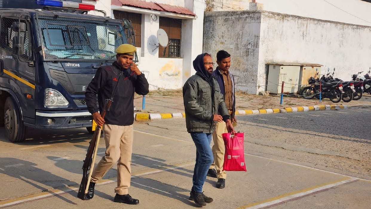 Kerala journalist Siddique Kappan released from lucknow jail after he was granted bail