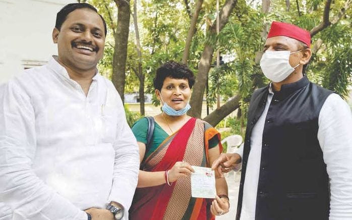 Shivpal Yadav closest Ribu srivastava of varanasi got big responsibility in Samajwadi party