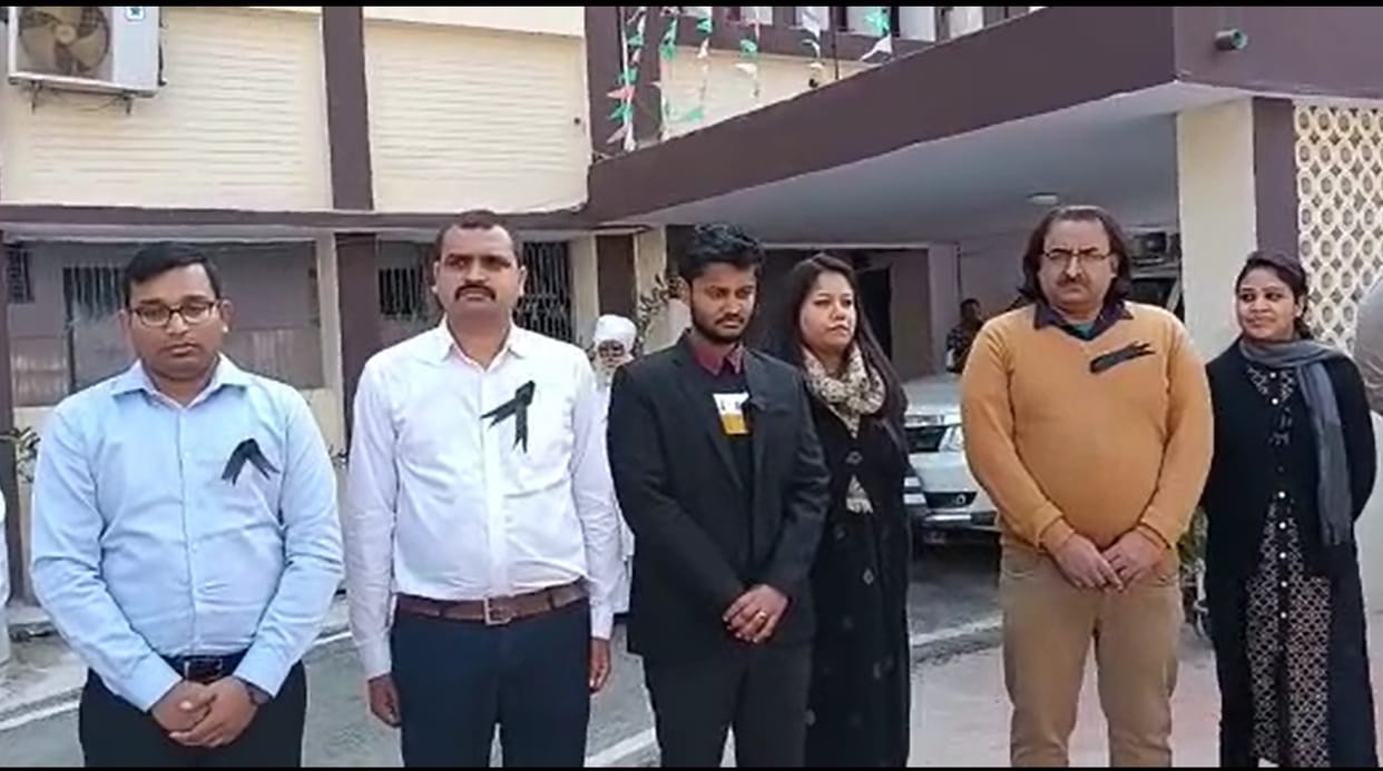 IAS KK Pathak: BAS officers mobilized against the abuses of IAS officers, worked with black badges in Bihar