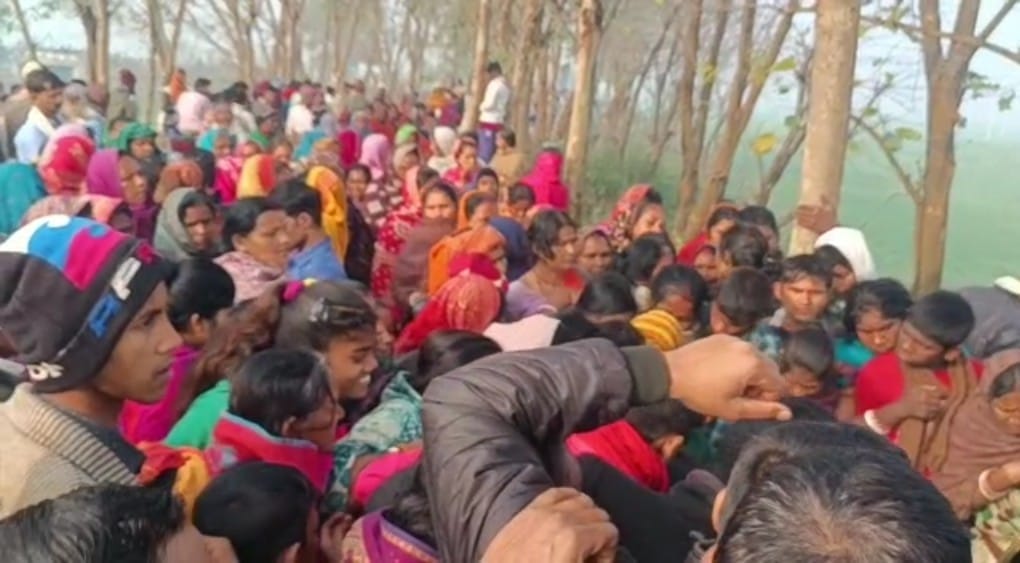 Bihar: Body of teenager found hanging from tree in Samastipur before giving matriculation exam