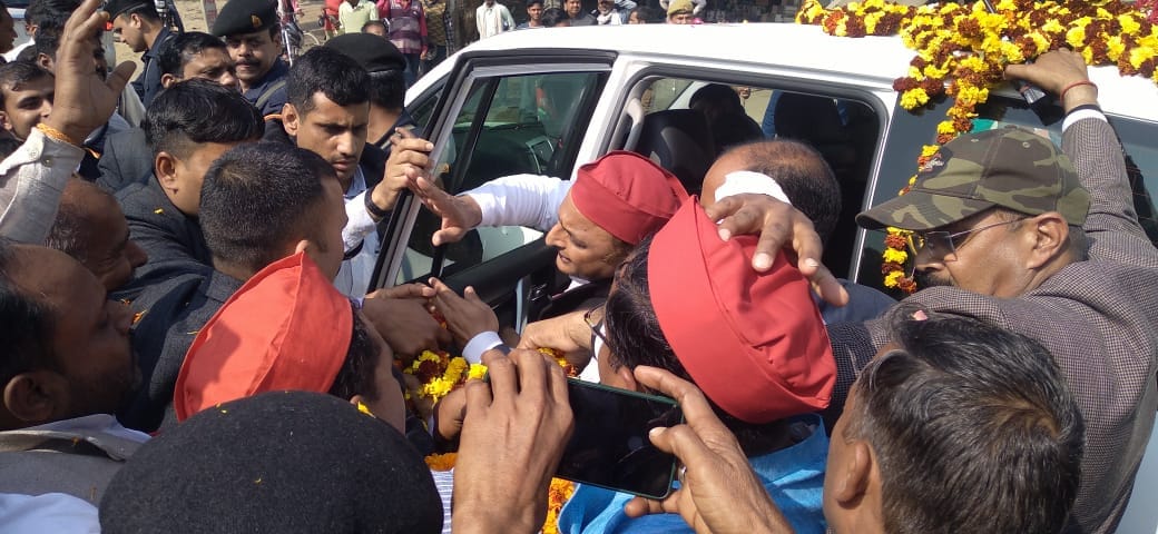 Akhilesh Yadav said BJP is doing nonsense in elections, Mayawati and BJP targeted