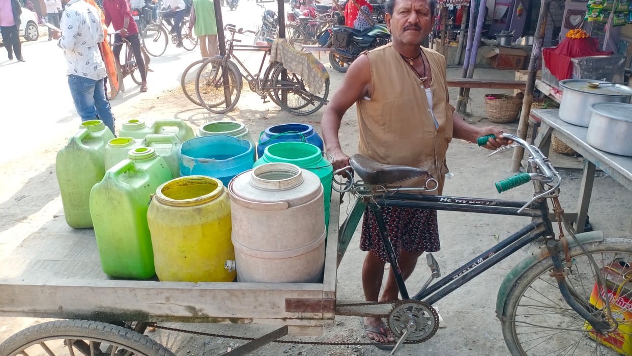 Dozens of villagers yearning for water since a fortnight