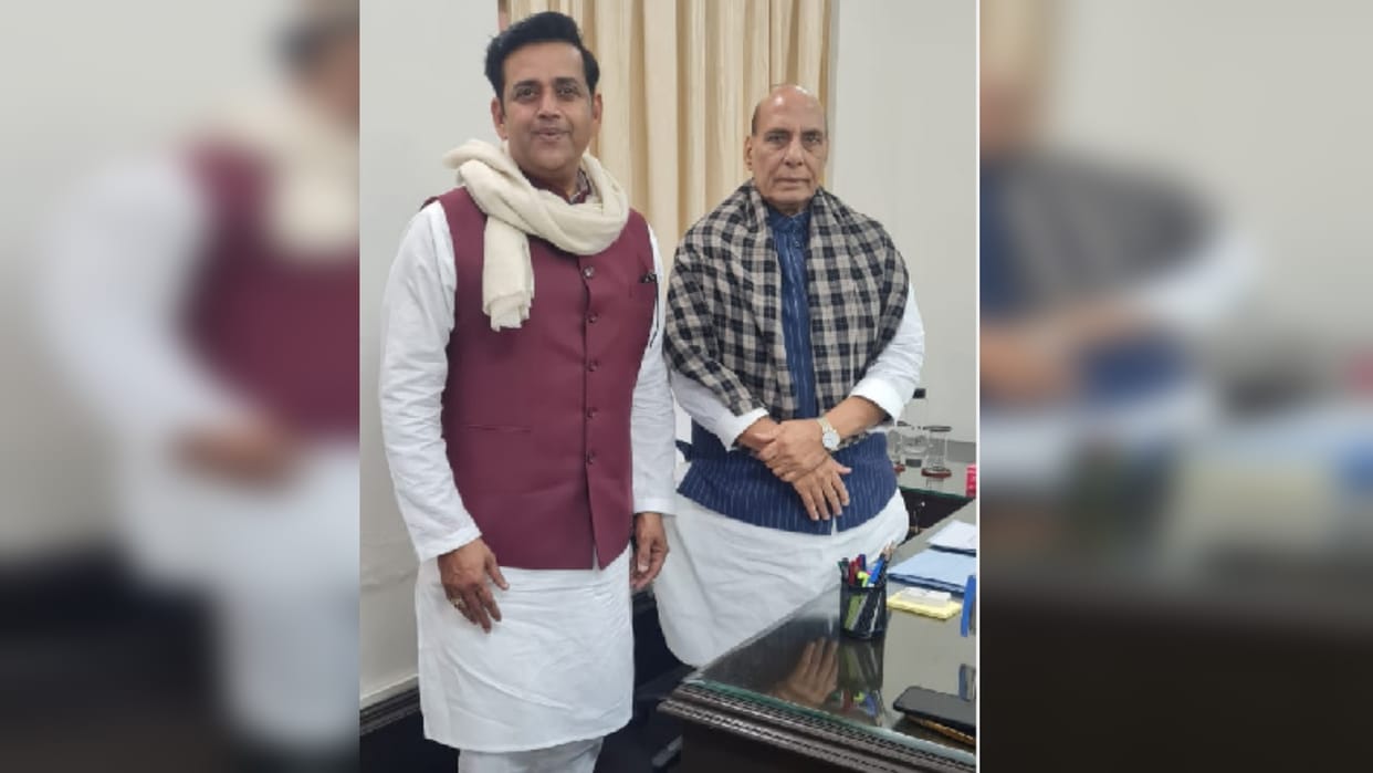 Ravi Kishan met Defense Minister expressed gratitude for airport expansion