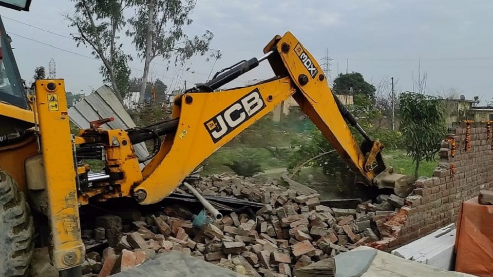Jammu Kashmir: Encroachment removed from 50 kanal government land in Ganderbal
