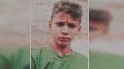 फूफा बने कातिल: देवरिया में किशोर का अपहरण कर उतारा मौत के घाट, मांगी थी एक लाख रुपये की फिरौती मृतक रोशन।