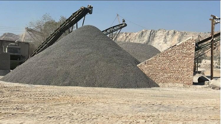 घर बनाना होगा सस्ता: स्टोन डस्ट व रोड़ी के दामों में आई गिरावट, निर्माण कार्यों ने पकड़ी तेजी, इतने गिरे दाम