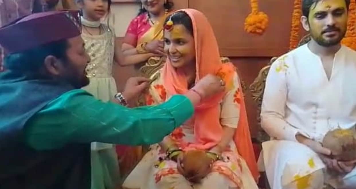 Chak De India co-star Chitrashi Rawat and Dhruvaditya Bhagwanani Marriage, Mehndi Pictures See Photos