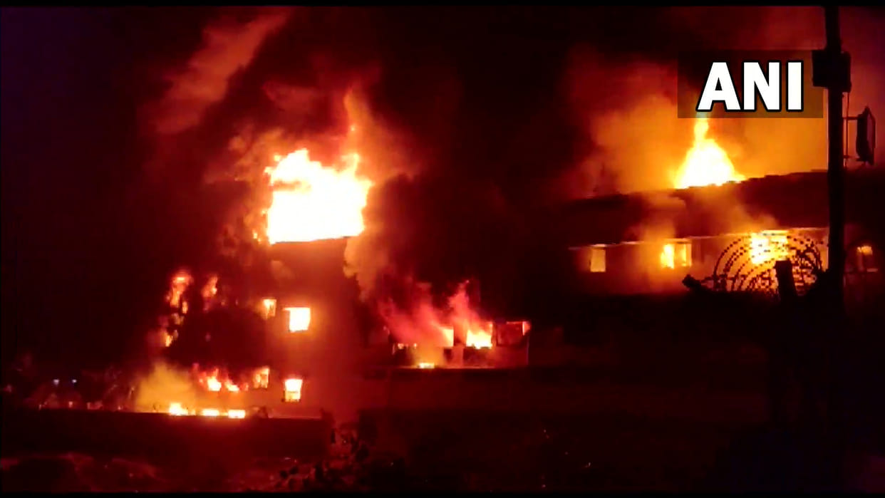 massive fire broke out in Umargam factory Valsad Gujarat Mumbai under construction hospital also caught fire