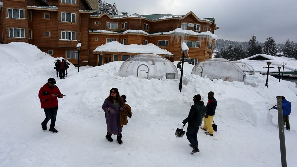 Weather : Bright sunshine in Jammu and snowfall in Kashmir
