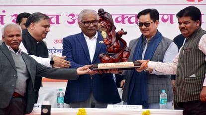 Rijiju said No one can threaten anyone, Janata Malik, Constitution guide