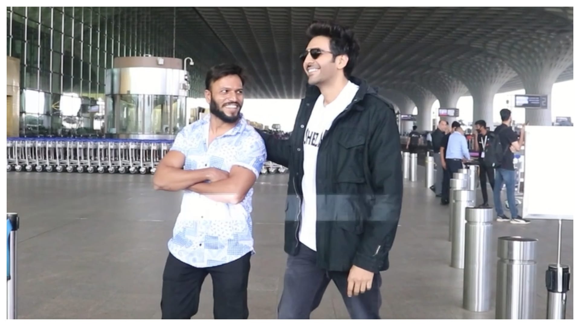 Kartik Aryan Kriti Sanon flying to Agra for Shehzada Promotion They will attend Amar Ujala Event