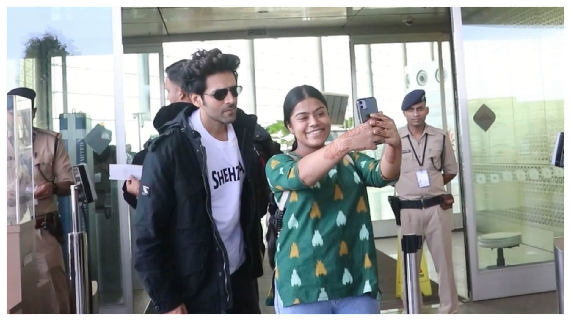 Kartik Aryan Kriti Sanon flying to Agra for Shehzada Promotion They will attend Amar Ujala Event