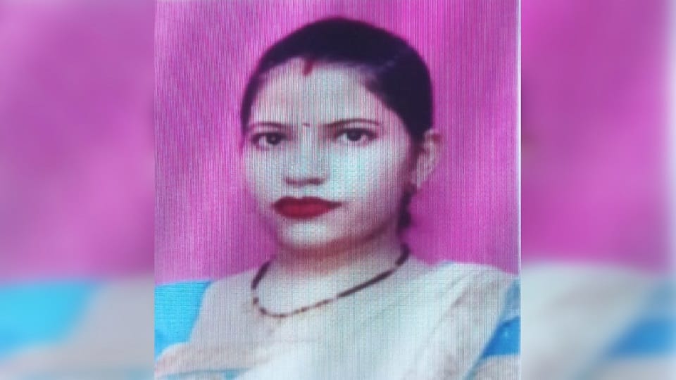 married woman hanged herself to death Troubled by her in laws in Moradabad