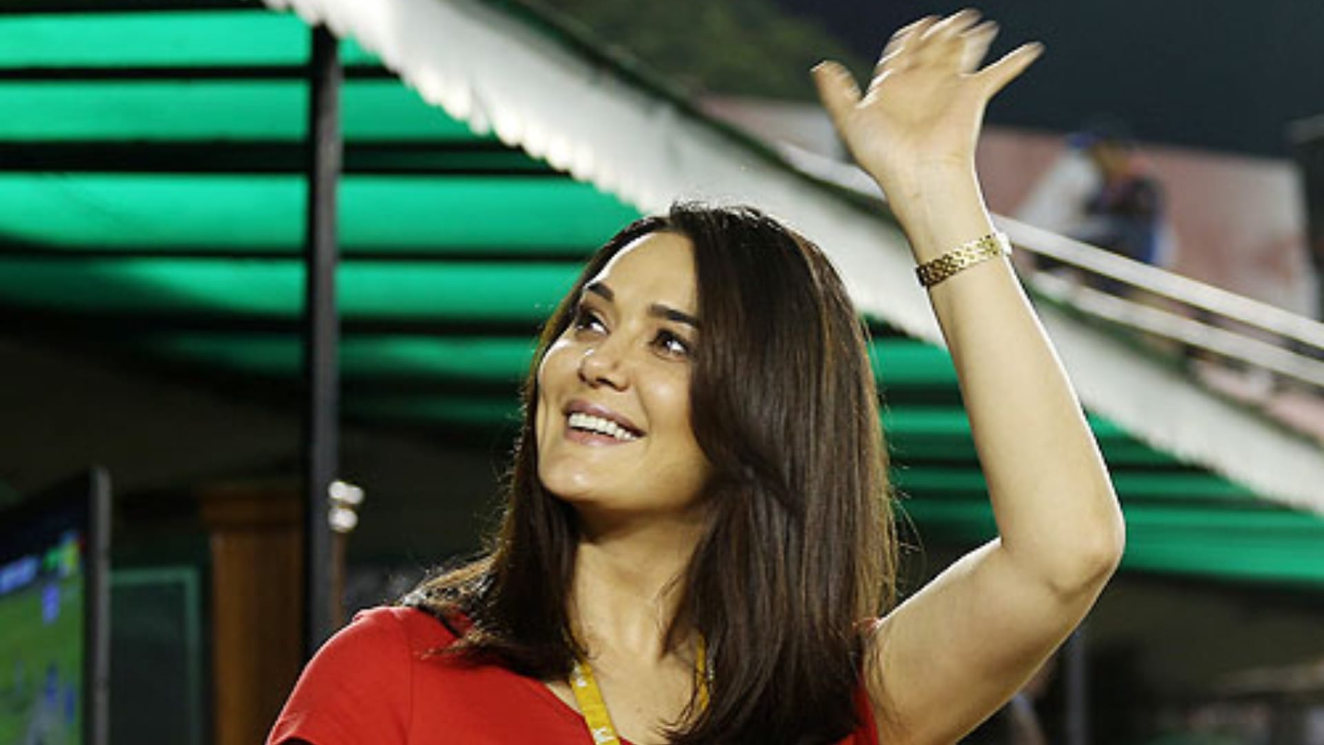 Bollywood Successful Entrepreneurs Actors Suniel Shetty Malaika Arora Abhishek Bachchan Preity zinta