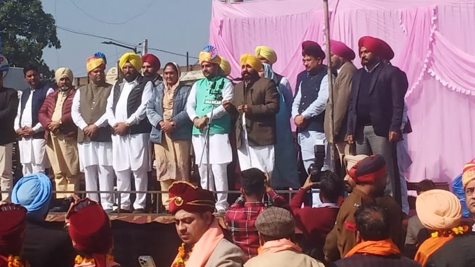 CM Bhagwant Mann attended procession taken out on occasion of Shri Guru Ravidas Jayanti in Jalandhar