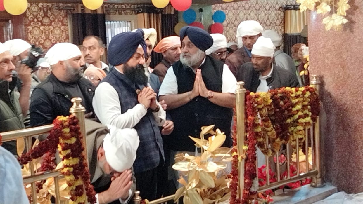 Ravidas Jayanti Former Deputy CM of Punjab Sukhbir Singh badal reached varanas