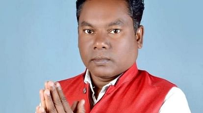 chhattisgarh naxalites killed BJP leader in bijapur