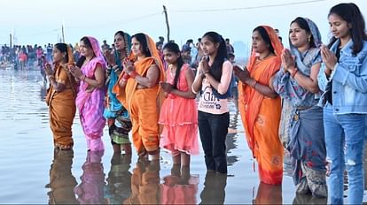 devotees take dip in sangam on punni mela (magh purnima) in chhattisgarh rajim