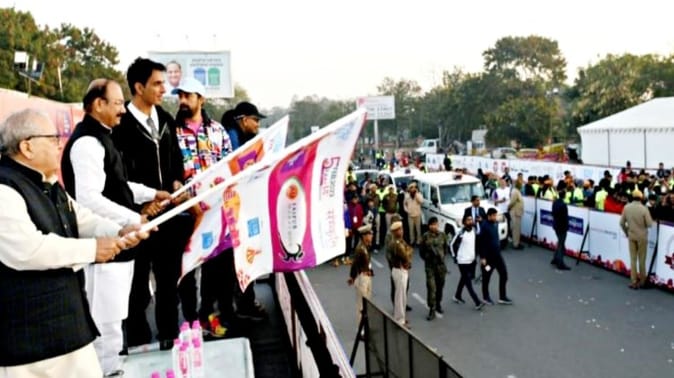 राज्यपाल मिश्र ने जयपुर मैराथन का किया शुभारंभ, 'स्वच्छ जयपुर, स्वस्थ जयपुर' का किया आह्वान