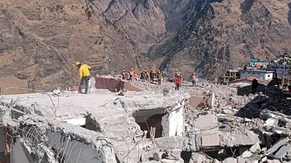 Joshimath Is Sinking three floors of both hotels demolished people protest against Helang-Marwari bypass