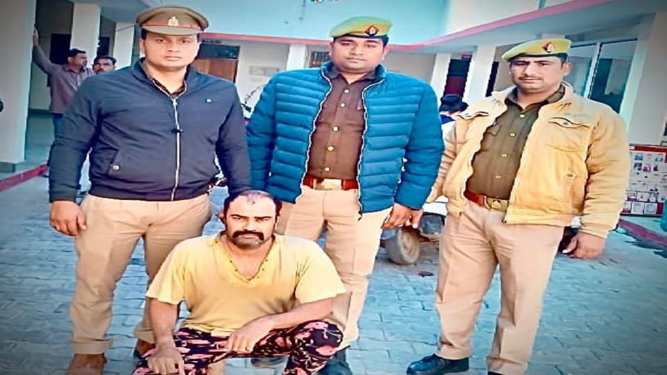 Husband killed his wife by strangulation in agra crime news