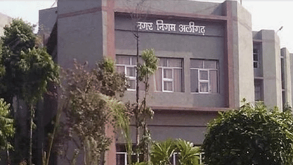 Holi: सफाई, पानी, लाइट को दुरूस्त रखने को बनाईं 80 टीम, जो करेंगी पुख्ता इंतजाम, शिकायत के लिए यहां करें कॉल 80 teams formed to maintain cleanliness, water and light