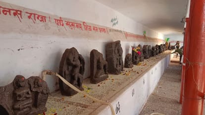 devotees gathered in balod gauraiya dham on magh purnima