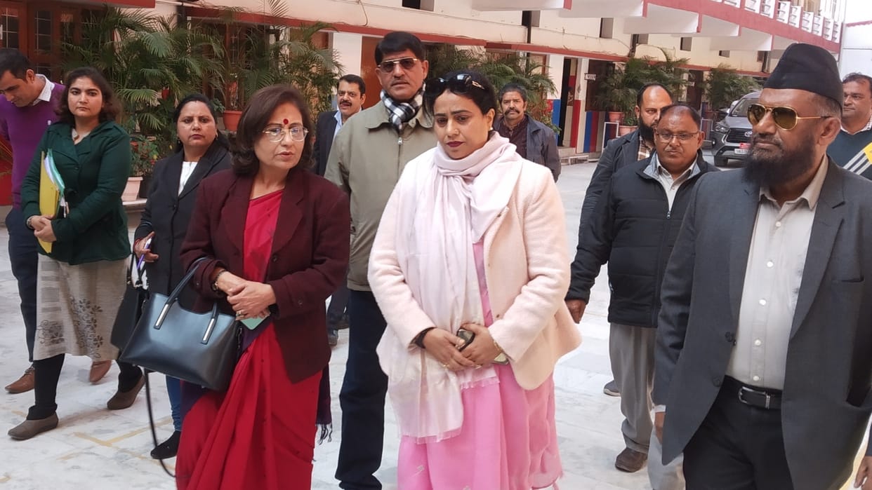 Hijab Many female teachers students were found wearing hijab in inspection of Children Commission Uttarakhand