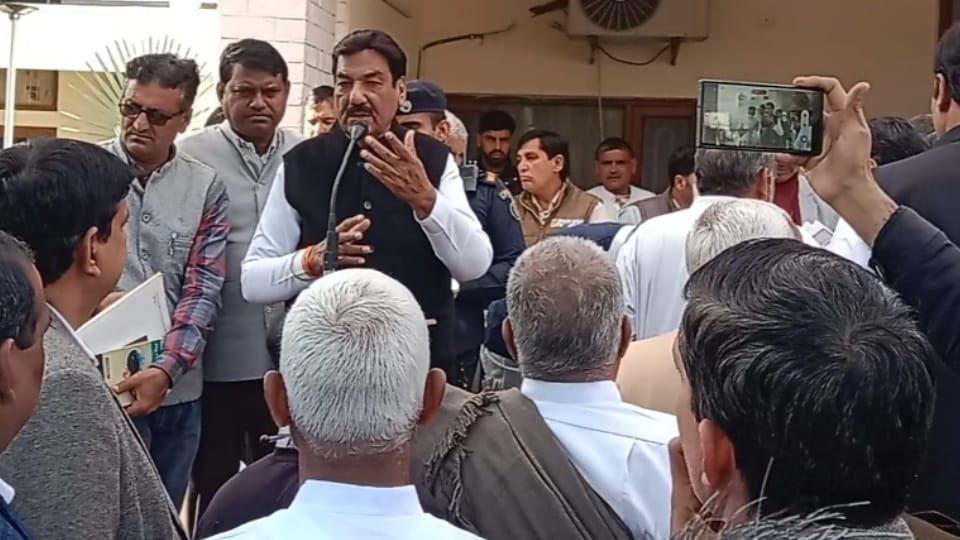Power Minister Ranjit Chautala reached PWD Rest House in Hisar to listen public grievances