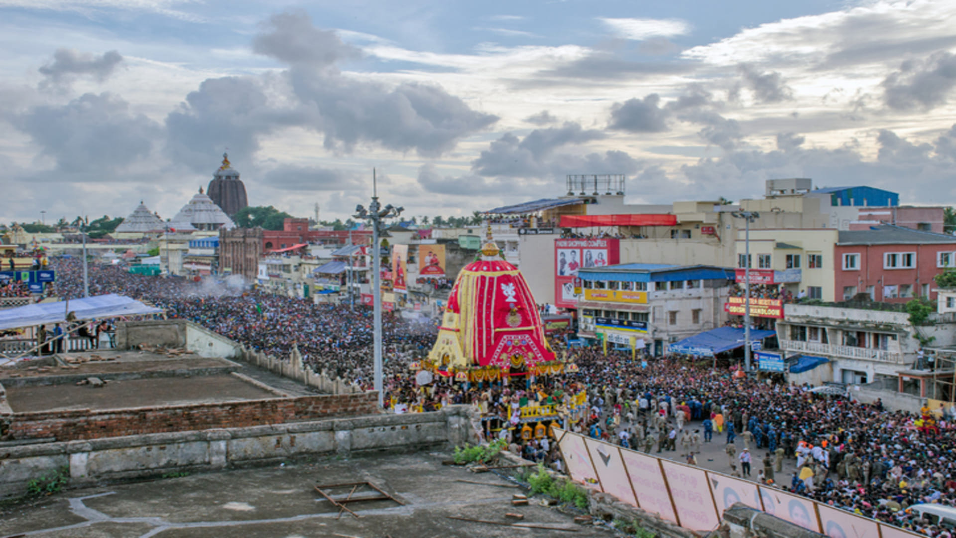 IRCTC Tour Package for Historical Temple Journey Indian Railways Kashi Vishwanath Puri Gangasagar Yatra