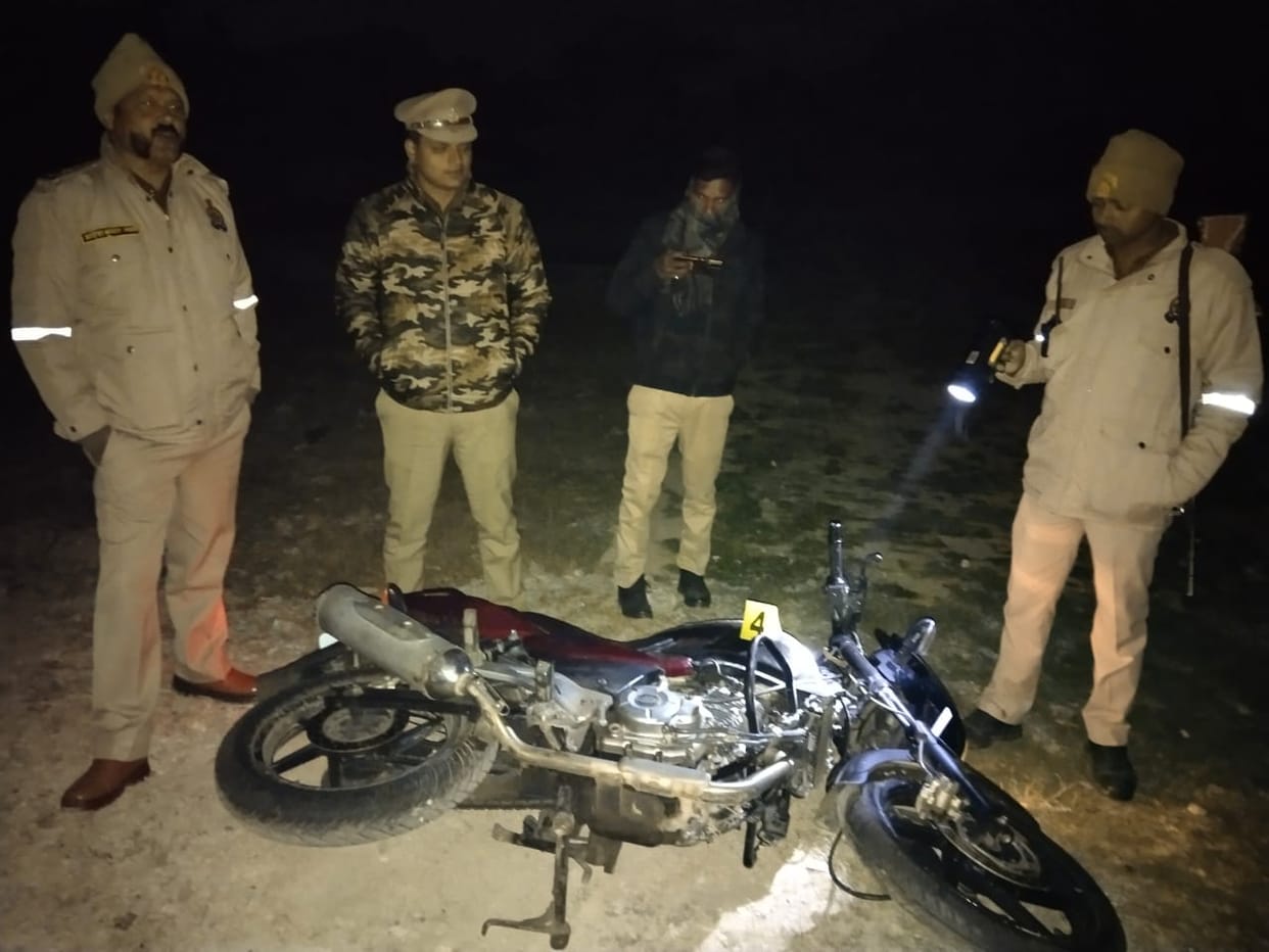 Encounter in jaunpur: Two scoundrels of Bavaria gang arrested in encounter, both shot in leg