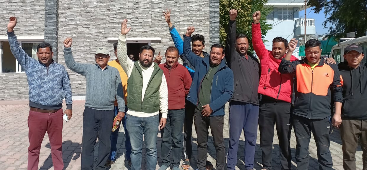 Protest By Yunka in Pithauragarh