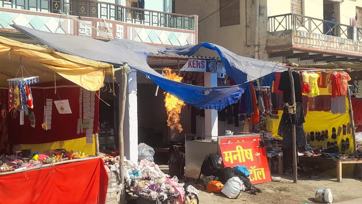 Ravidas jayanti 2023: Big accident averted in Ravidas Jayanti fair, sudden fire in gas cylinder, chaos