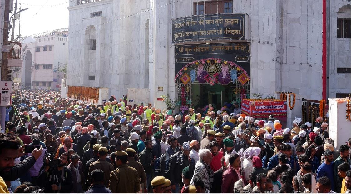 Ravidas Jayanti more than 13 lakh Radasis visit birthplace of Saint Ravidas in varanasi see photos