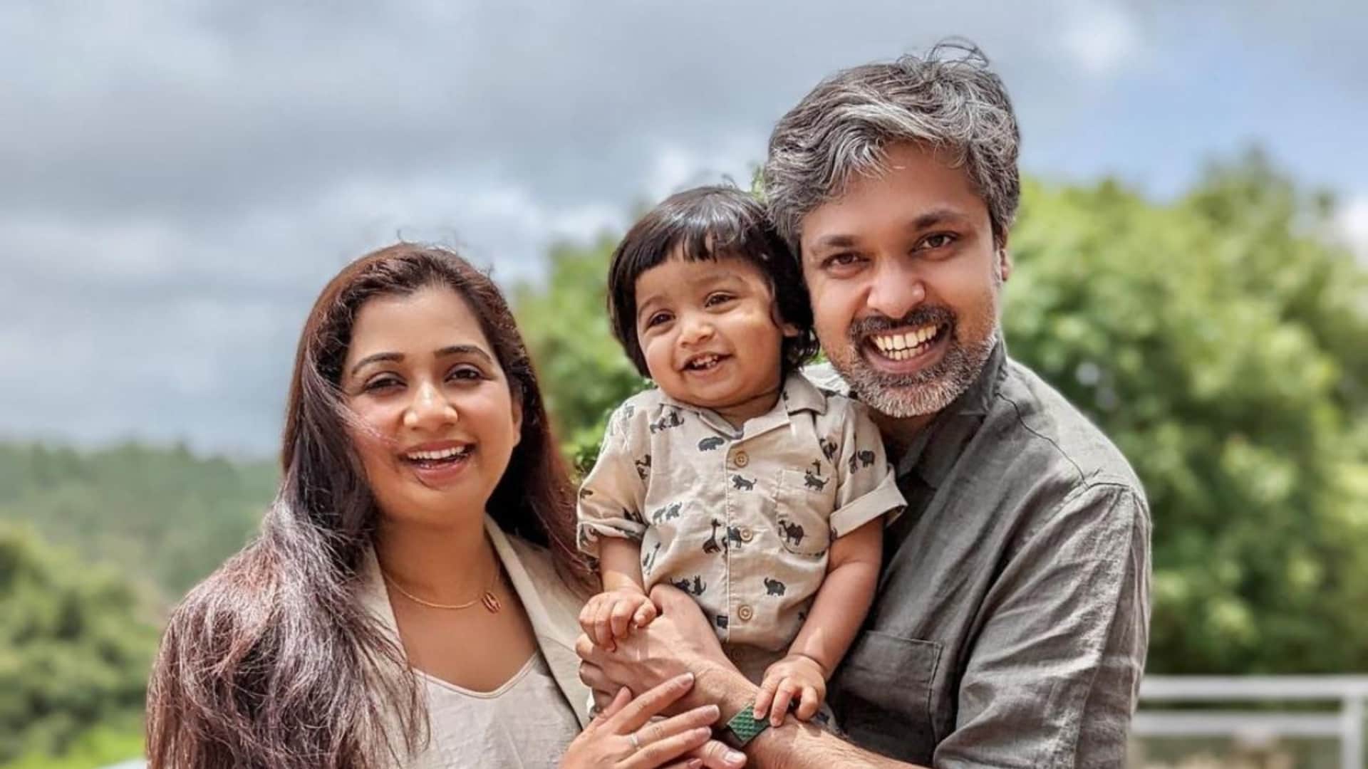 singer Shreya Ghoshal and Shiladitya Mukhopadhyaya wedding anniversary know about couple love story