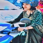 वसुंधरा राजे ने की स्कूटी की सवारी