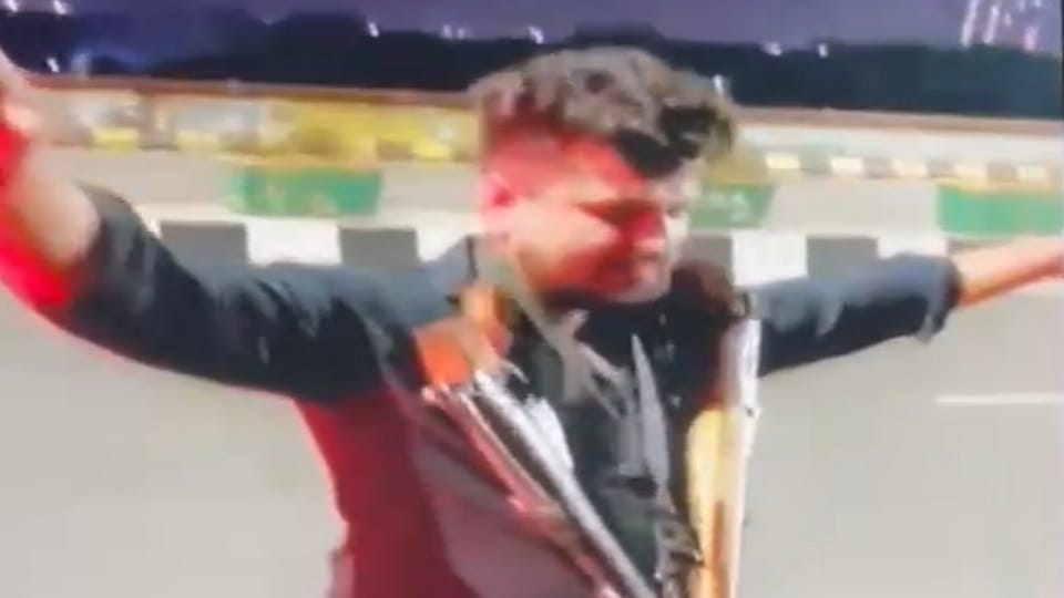 Sahibabad: Rifles were waved and bullets were also fired, the police could not even get a clue