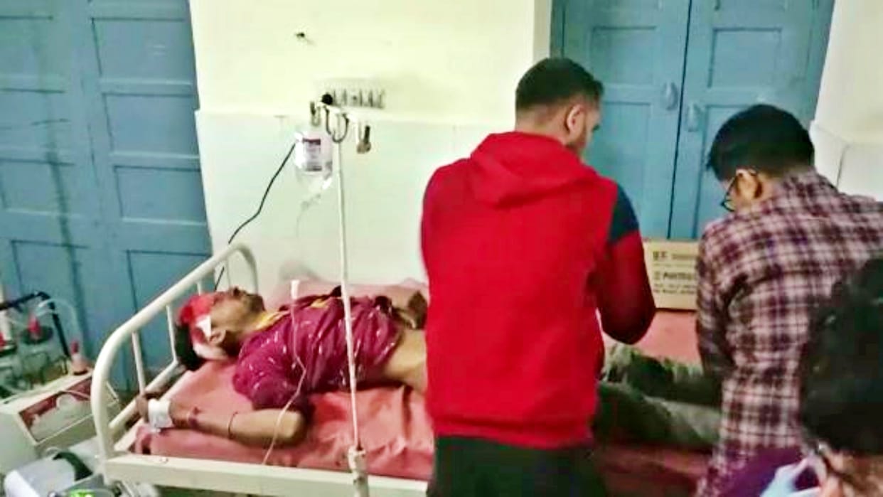 Dumper collision killed three car riders