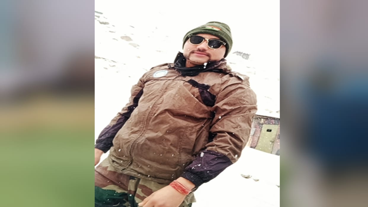 Baghpat: Army soldier Anuj from Katha buried in snow for two and a half hours in Ladakh, survived