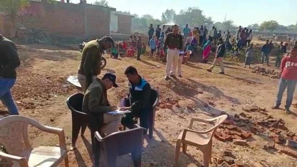 Youth killed with sharp weapon in Katni police taking help of dog squad to find accused