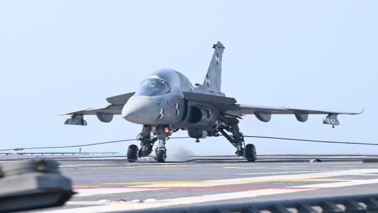 Historic moment Light fighter landing on INS Vikrant Navy pilots set record