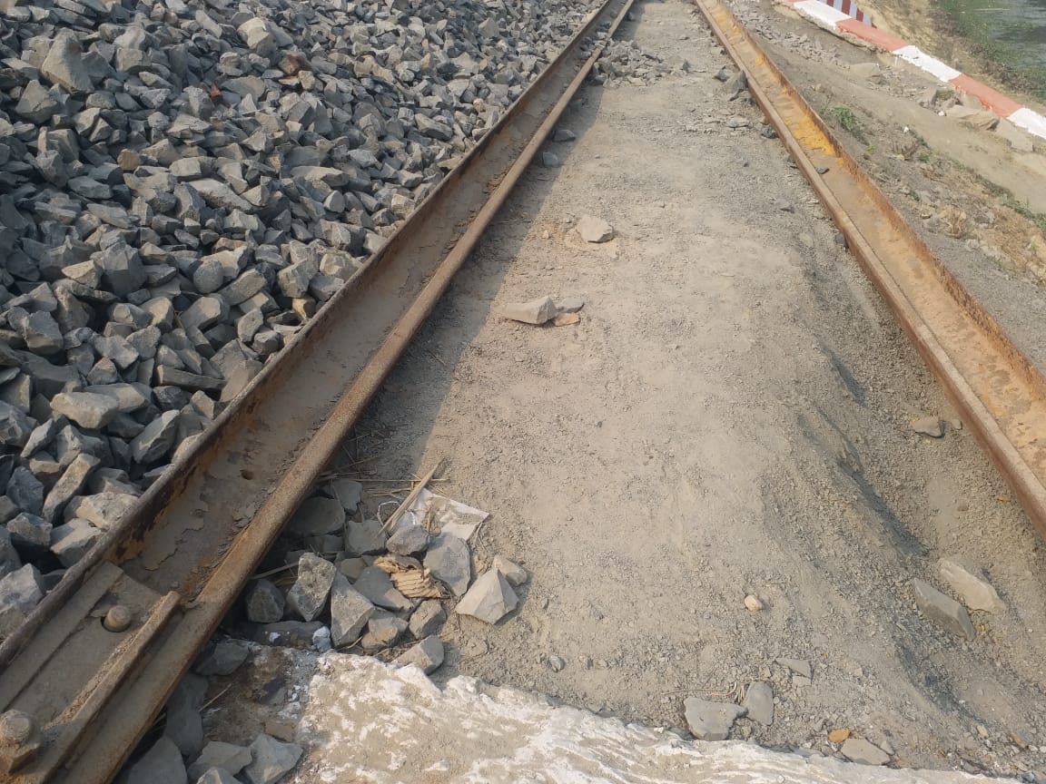 rail track theft in bihar case acknowledged after 13 days even after theft of rail engine from diesel shade