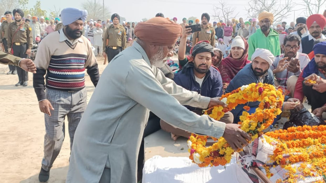 Army jawan killed in road accident in Sirsa, bid farewell with military honours