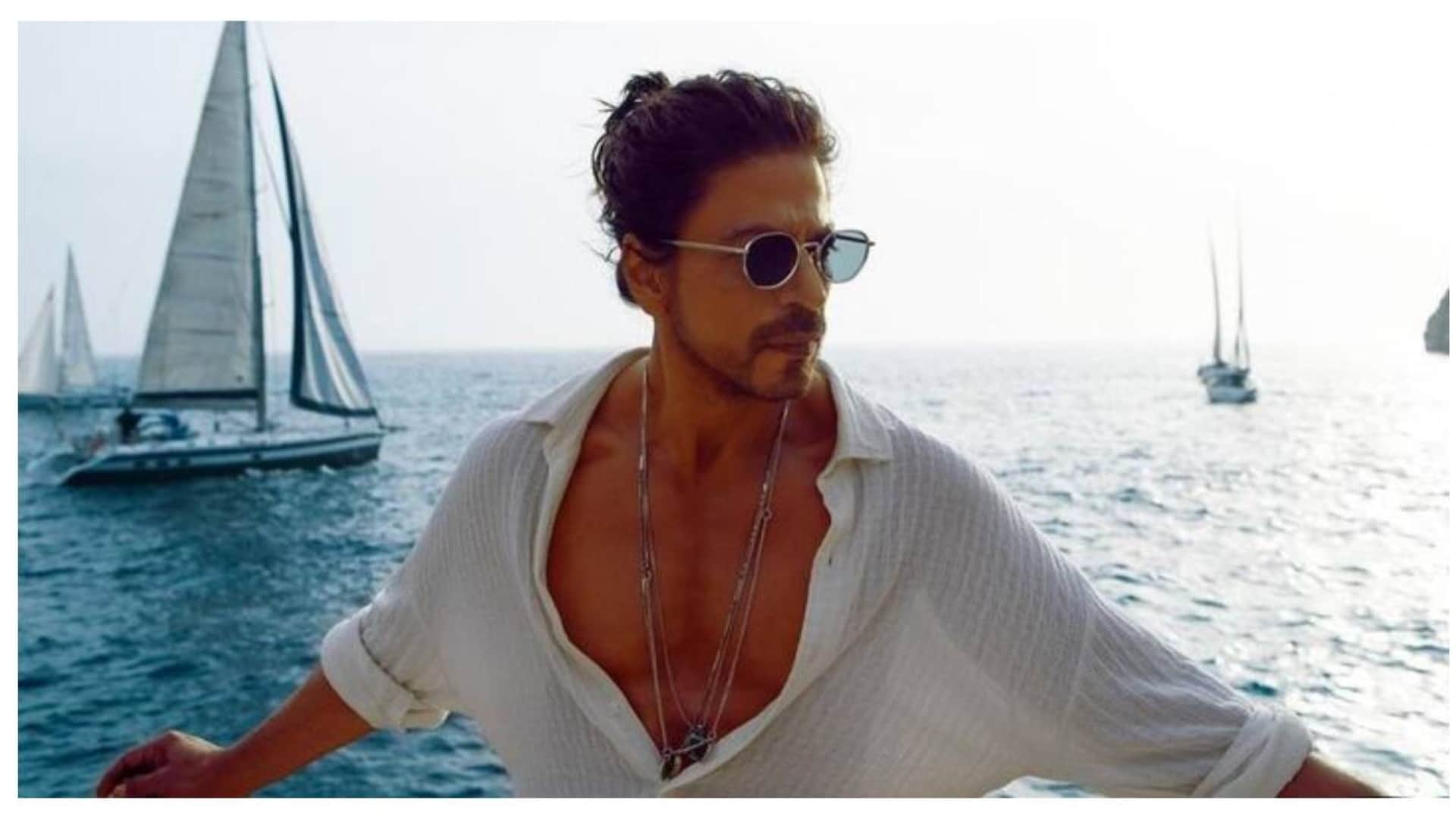 Shahrukh Khan expressed gratitude towards his fans for showering the love they have bestowed upon him