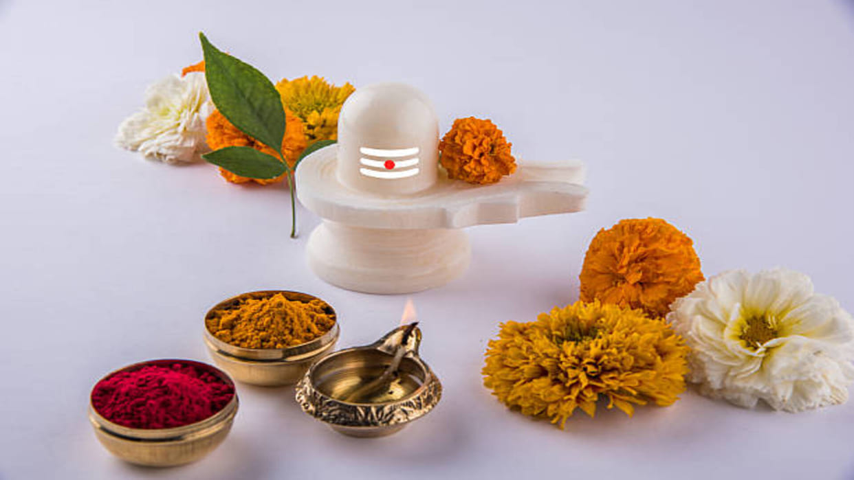 Bhagwan Shiv Ki Puja Vidhi How To Please Lord Shiva By Worship In Hindi