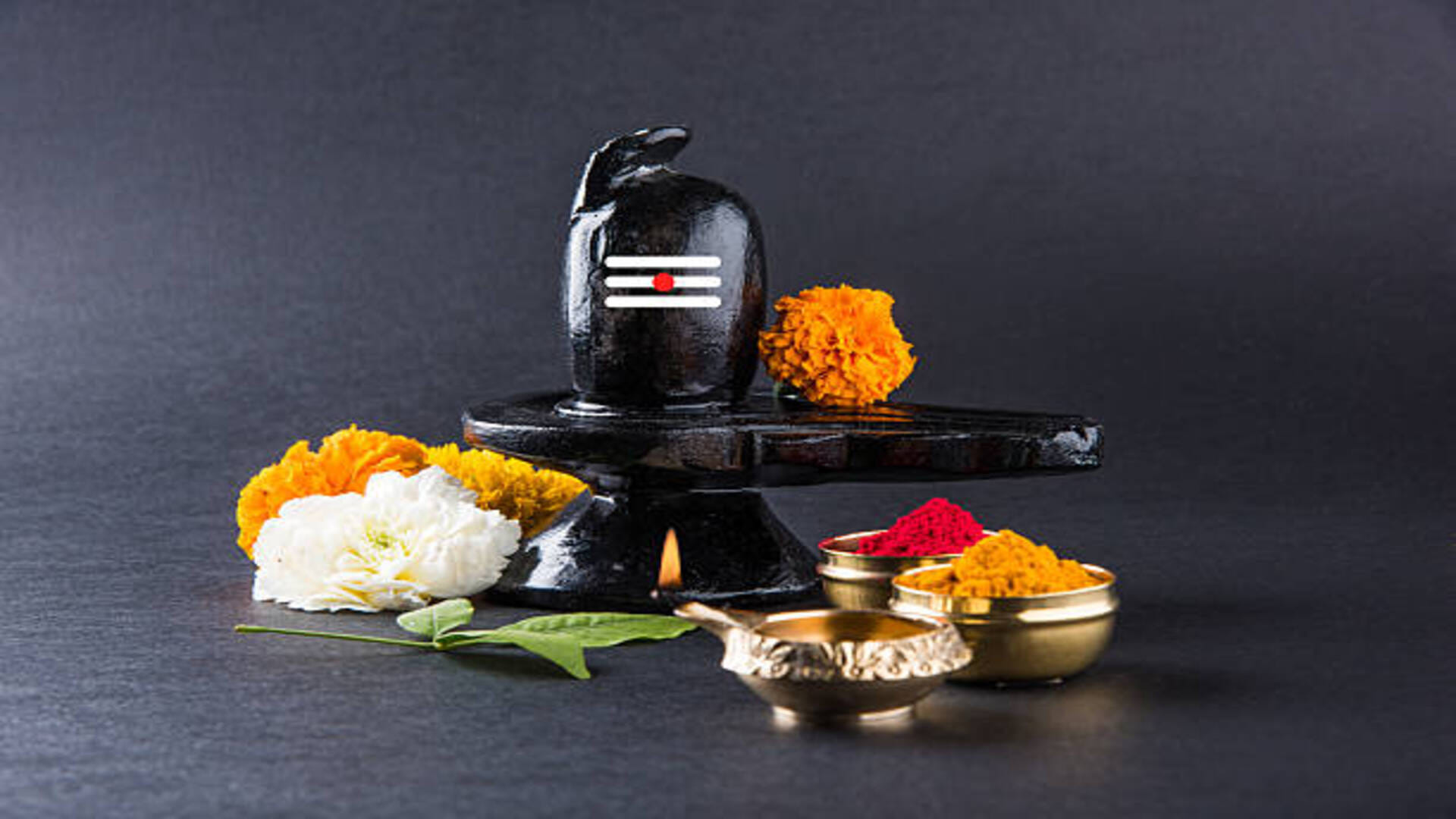 Sawan Somwar 2023 Shiv Ji Ki Aarti And and Upay to get married very soon