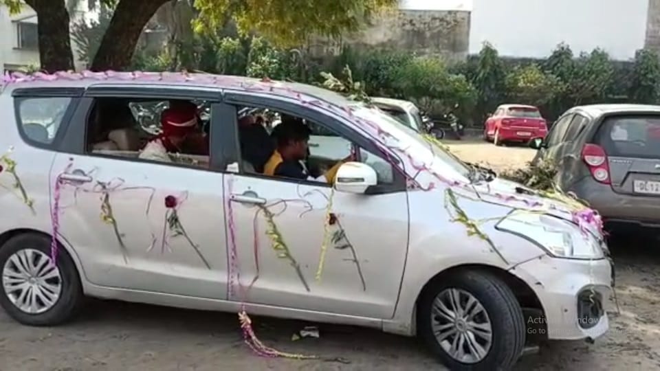 Haridwar News: Groom reaches college with bride to give LLB exam Just after his marriage