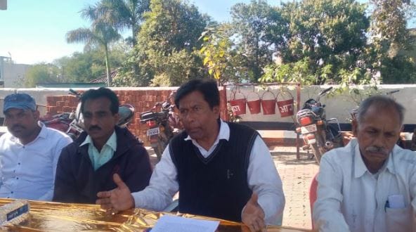 Aam Aadmi Party's Damoh district president resigns along with office bearers