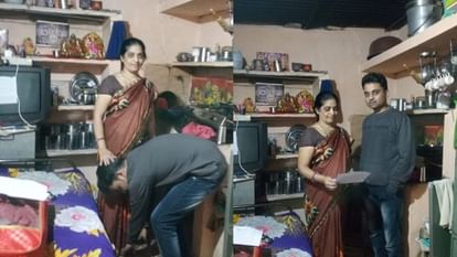 मां को नौकरी का लेटर बताता आकाश