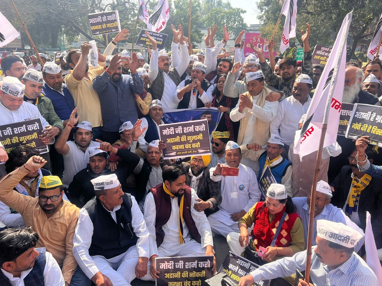 Meerut: AAP protest regarding Adani case in Meerut